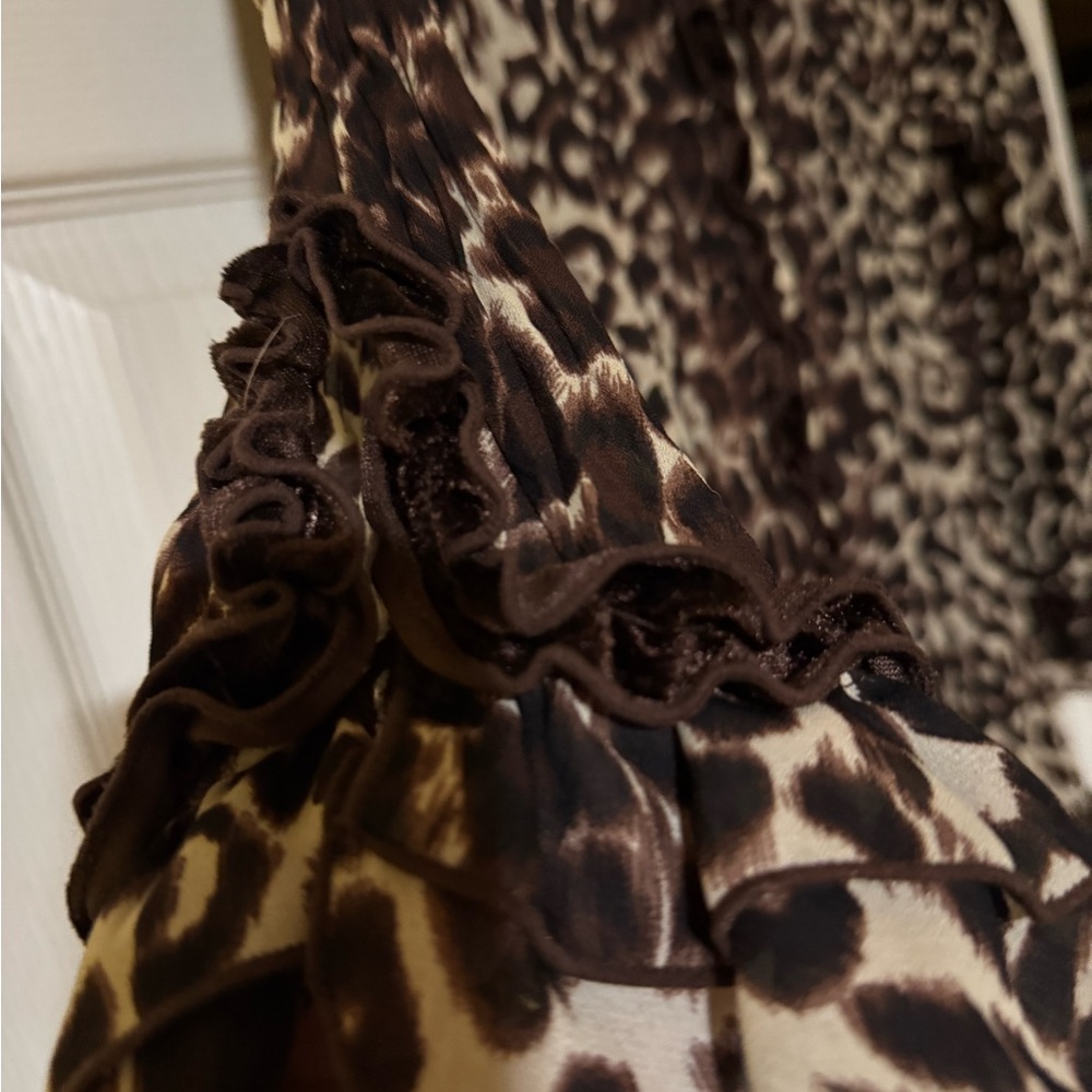 New Directions Brown Leopard Blouse with Ruffles - Picture 4 of 6